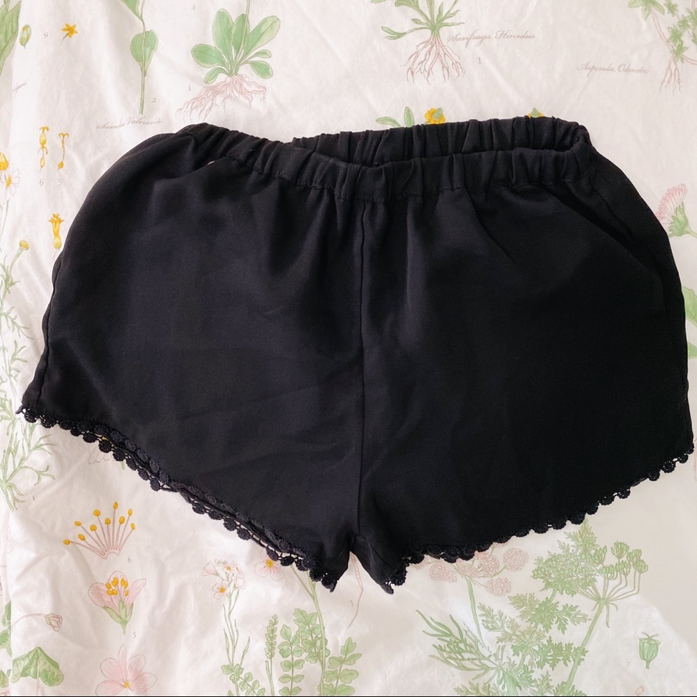 Brandy Melville shorts